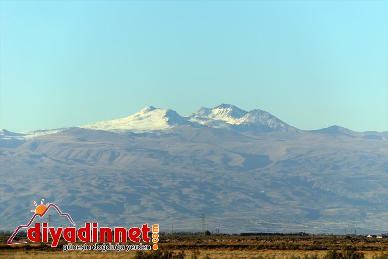 karla yeniden kaplandı IĞDIR - zirvesi Ağrı Dağı