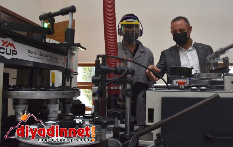 İstihdam edilen engelliler üretimdeki başarıyla taleplere yetişmeye çalışıyor12