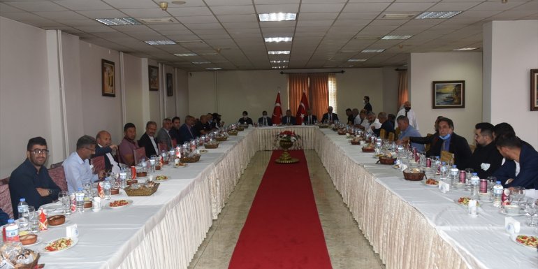 BBP Genel Başkanı Destici, Kars'ta STK temsilcileriyle bir araya geldi: