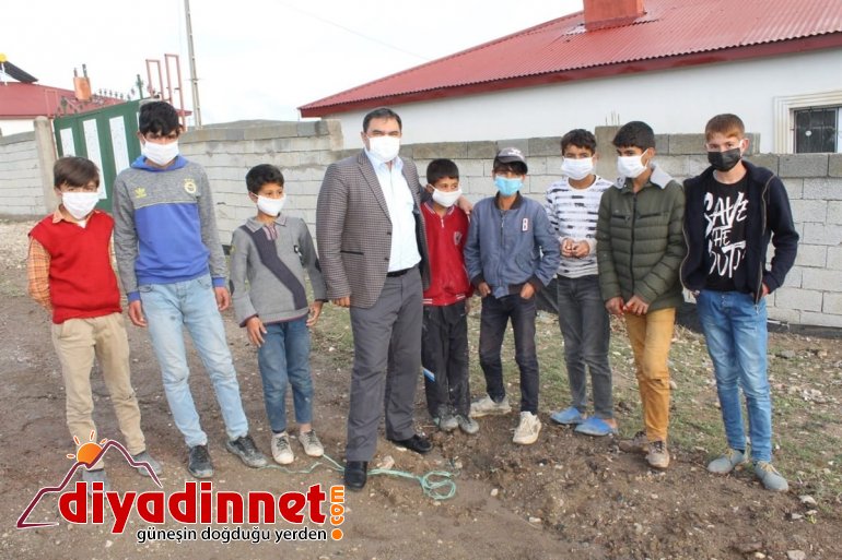 Kaymakam Balcı genç çifti mutlu gününde yalnız bırakmadı1