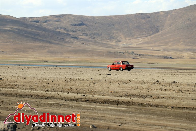 tarımın Kuraklık vurdu kuşların Barajı