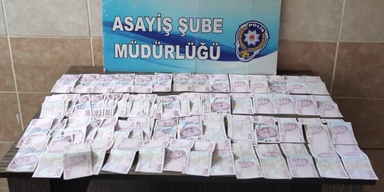 Malatya'da polis, emekli öğretmenin çektiği krediyi dolandırıcılara kaptırmasını önledi