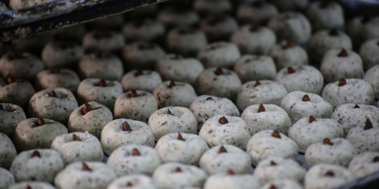 Tescilli kayısı çekirdeğinden kurabiyeler damakları tatlandırıyor
