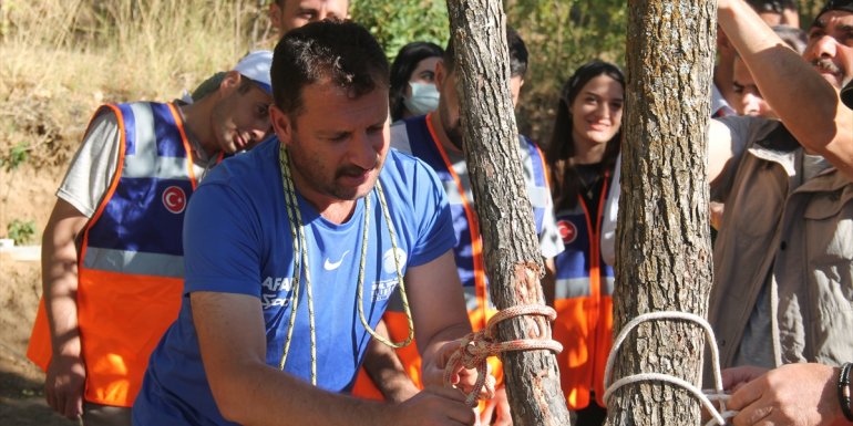 Muş'ta AFAD gönüllülerine 2 bin 645 rakımda arama kurtarma eğitimi verildi