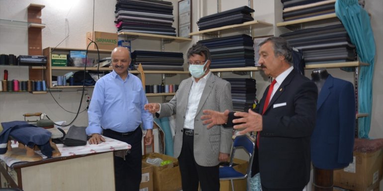 Van'da AK Parti İl Başkanı Türkmenoğlu, esnaf ziyaretlerini sürdürüyor