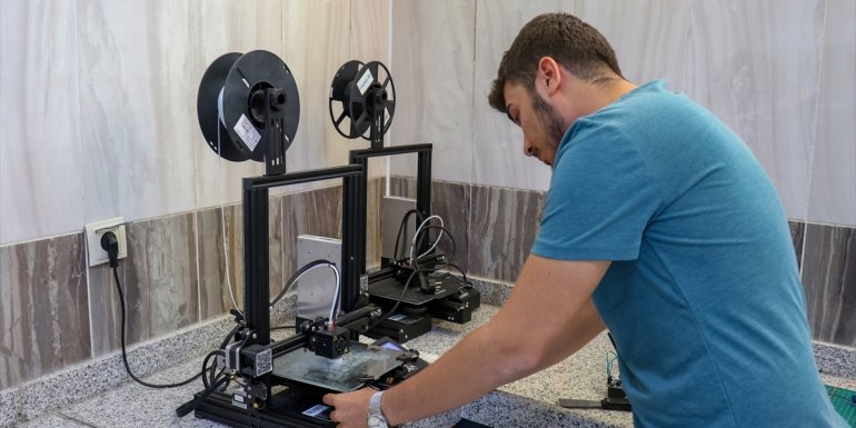 Van'da tasarladıkları amfibik araçla TEKNOFEST'te yarışacaklar