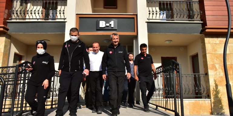 AFAD Başkanı Yunus Sezer, Malatya'da deprem konutlarını inceledi