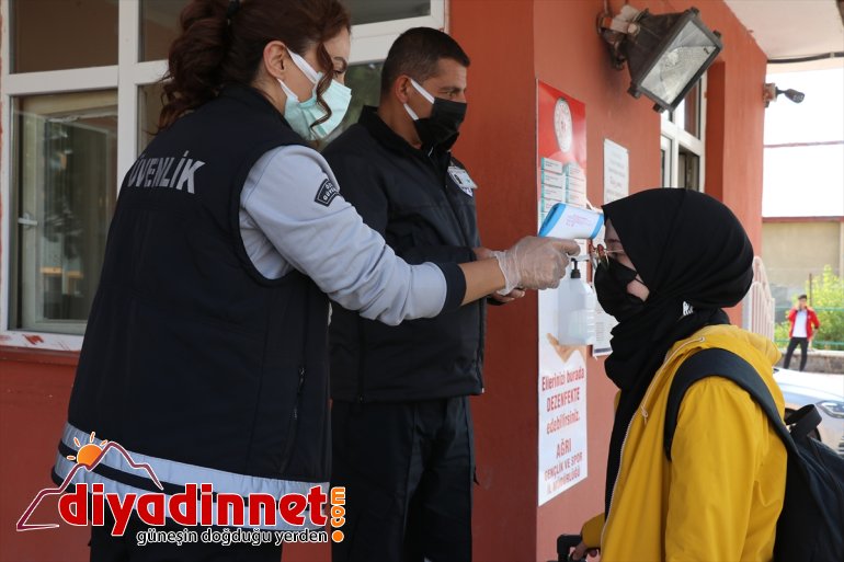 Kayıt yurtlara - öğrenciler gelen ikramlarla karşılandı AĞRI için 11