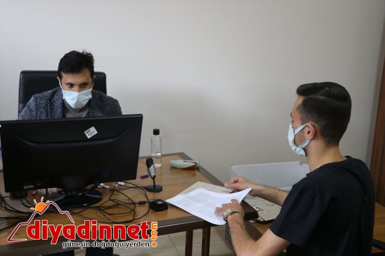 gelen için AĞRI öğrenciler ikramlarla Kayıt karşılandı - yurtlara 9