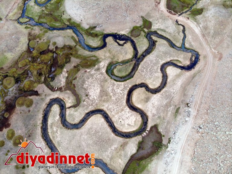 güzelliği mendereslerde platolarındaki volkanik Ağrı