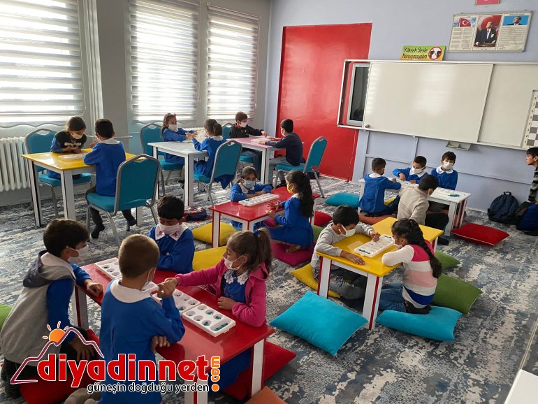 Ağrı öğretmen ve öğrencilere yönelik zeka oyunları ve sanat projeleri1