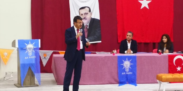 AK Parti İl Başkanı Türkmenoğlu, Özalp ve Saray'da teşkilat toplantılarına katıldı