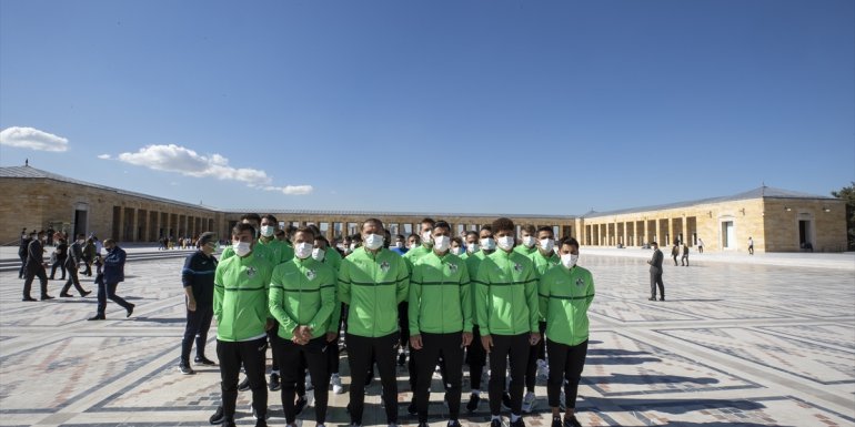 Alagöz Holding Iğdır Futbol Kulübü'nden Anıtkabir'e ziyaret