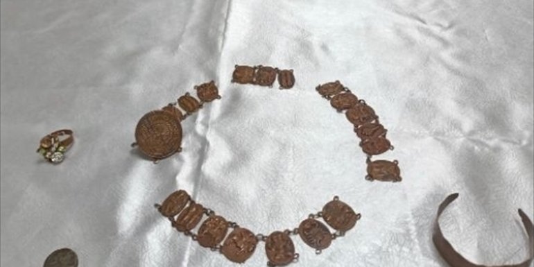 Ardahan'da tarihi eser niteliğinde 7 obje ele geçirildi