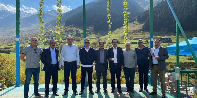 Bulunık'ta Karadeniz Bölgesine gönderilen muhtarlar geziden döndü