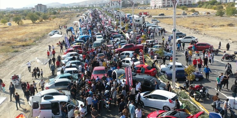 Elazığ'da 1. Modifiyeli Araç ve Motosiklet Festivali düzenlendi