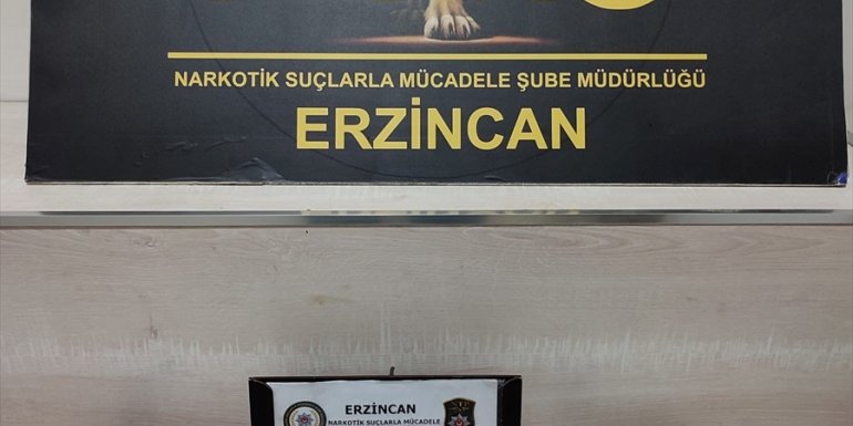 Erzincan'da uyuşturucu satıcılarına yönelik operasyonda 3 kişi tutuklandı