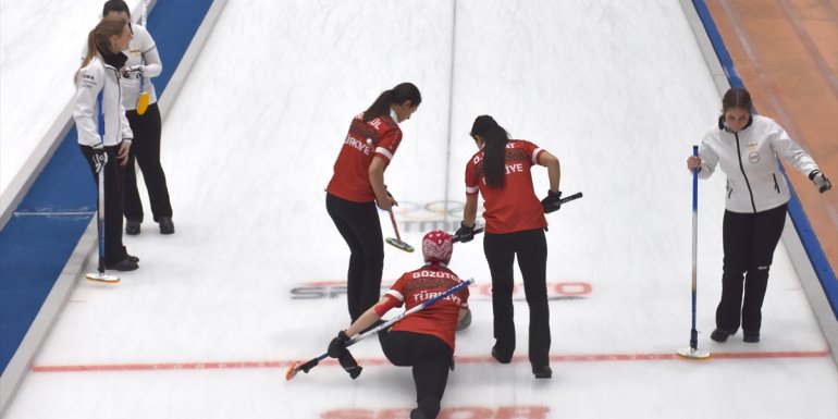 Curling: 2022 Kış Olimpiyat Oyunları ön eleme müsabakaları