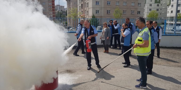 Erzurum'da belediye personeline iş sağlığı ve iş güvenliği eğitimleri veriliyor