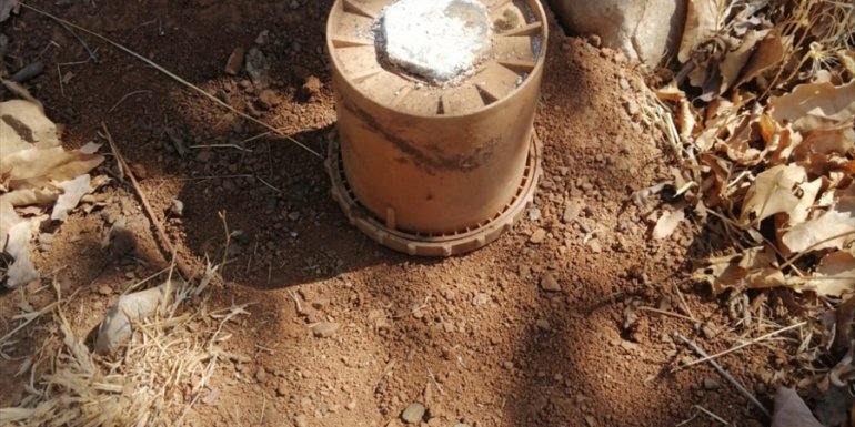 Hakkari'de makineli tüfek ve anti personel mayını ele geçirildi