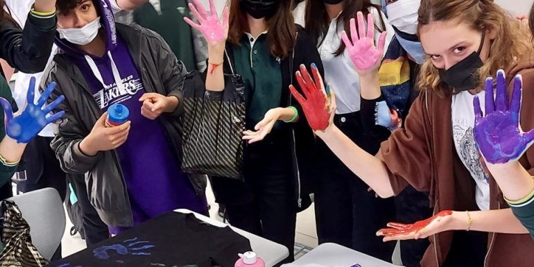 İTÜ ETA Vakfı Doğa Koleji öğrencileri İstanbul Maratonu'nda otizmli çocuklar için koşacak