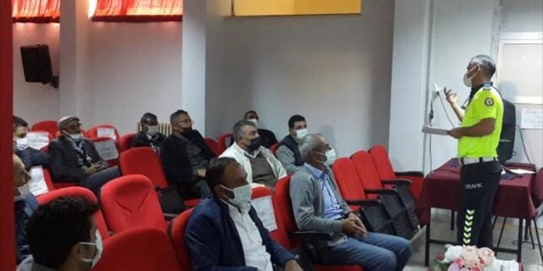 Kale'de öğrenci servis şoförlerine seminer verildi