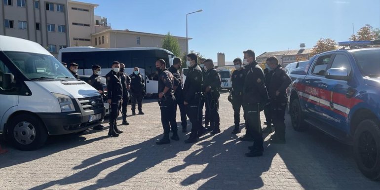 Kars'ta 6 kişinin öldüğü arazi kavgasına ilişkin davanın duruşması Sivas'ta görüldü