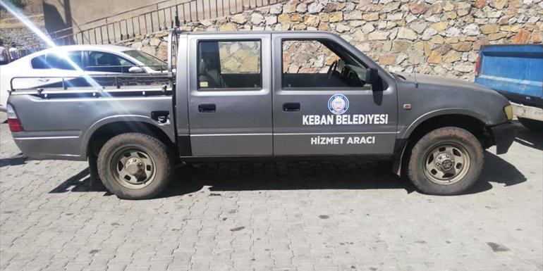 Keban Belediyesine hibe edilen araç teslim alındı