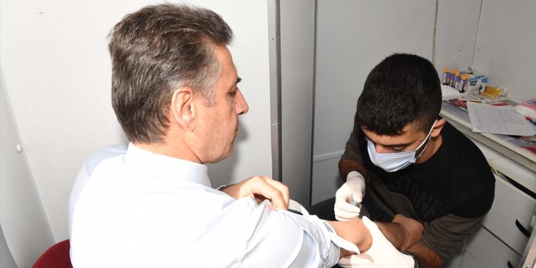 Muş'ta belediye personeli sağlık taramasından geçti