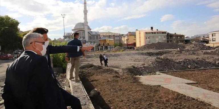 Muş Valisi Gündüzöz, Bulanık'ta incelemelerde bulundu
