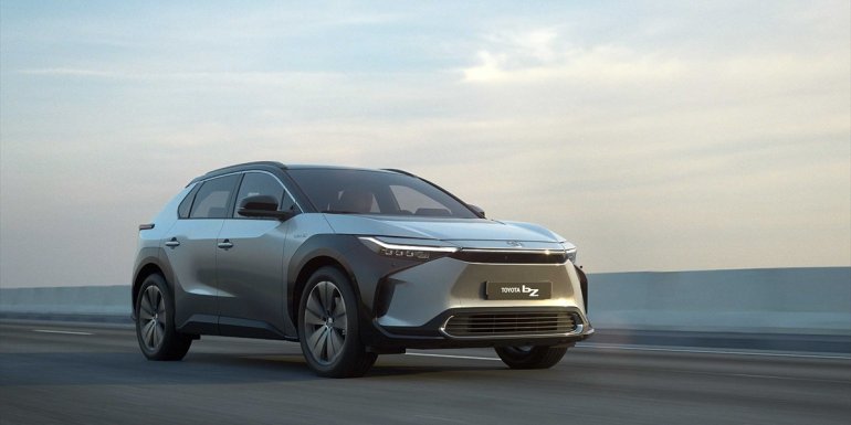 Toyota elektrikli aracı bZ4X'i tanıttı