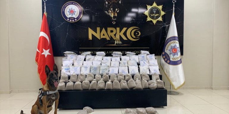 Van'da bir haftada 231 kilo 906 gram eroin ele geçirildi
