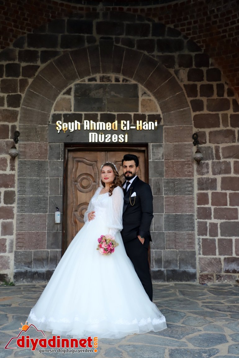 Kırgızistan Ağrılı gelin ve Moldova