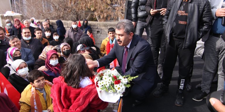 AK Parti Erciş İlçe Başkanı İzzet Albayrak görevine başladı1