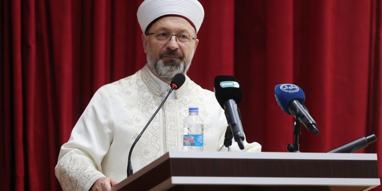 Diyanet İşleri Başkanı Erbaş, Bingöl'de din görevlileri ve kanaat önderleriyle bir araya geldi: