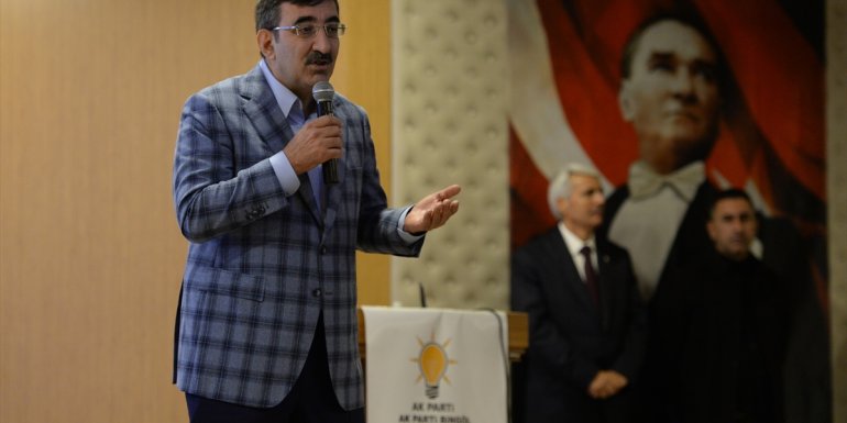 TBMM Plan ve Bütçe Komisyonu Başkanı Yılmaz, Bingöl'de partililere hitap etti: