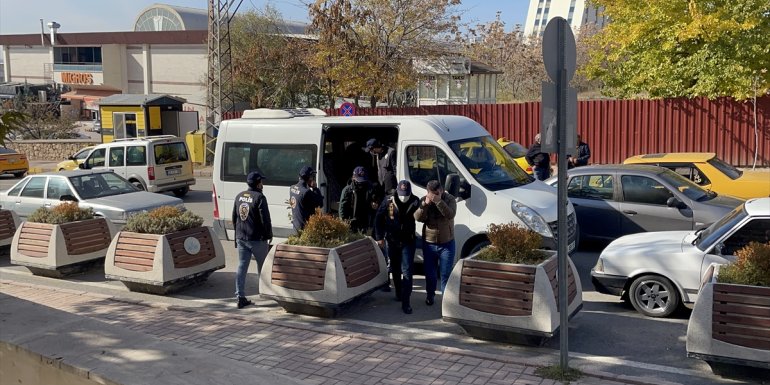 Elazığ merkezli operasyonda ATM dolandırıcılığı iddiasıyla 5 şüpheli yakalandı