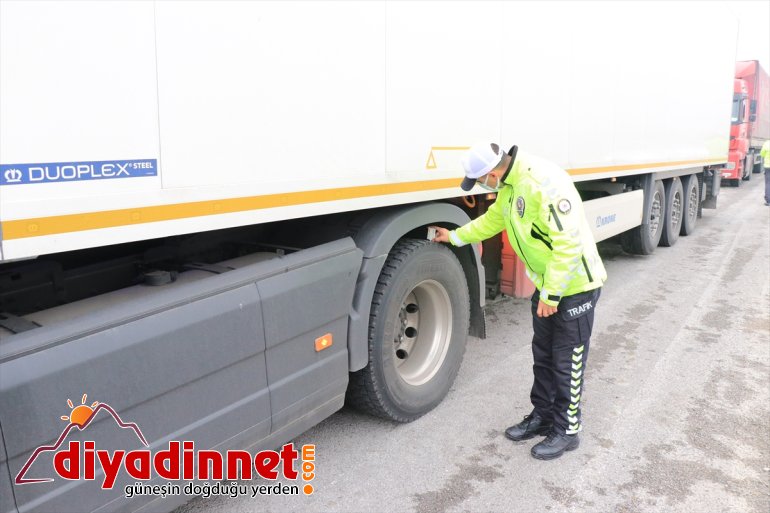 geçitleri kullanacak rakımlı ekipleri trafik sürücüleri Erzincan