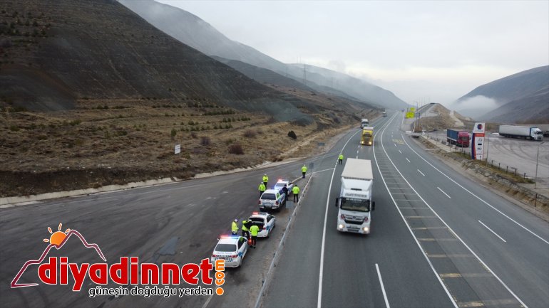trafik ekipleri rakımlı yüksek geçitleri sürücüleri kullanacak uyardı Erzincan