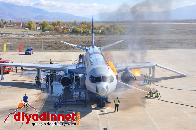 ERZİNCAN tatbikatı Uçak yapıldı - kazası 2