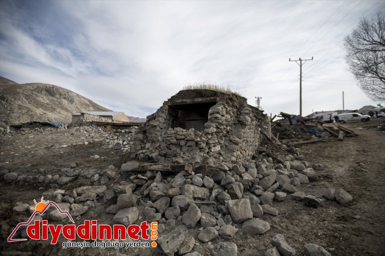 evleri Depremde geçirdi çadırlarda sıcak görenler ERZURUM geceyi hasar - 7
