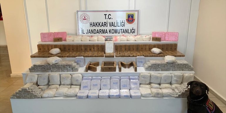 Hakkari kırsalında 171,5 kilogram uyuşturucu ele geçirildi