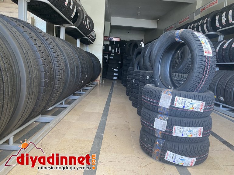 Kış mevsiminin yaklaşmasıyla lastikçilerde yoğun mesai başladı2