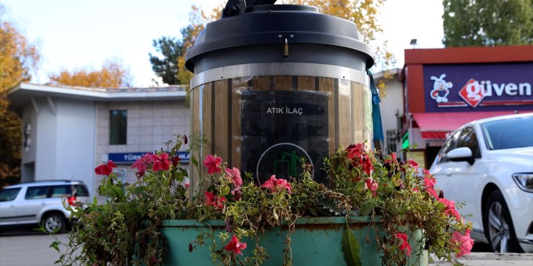Konteynerlere atılan atık ilaçlar elektrik enerjisine dönüştü