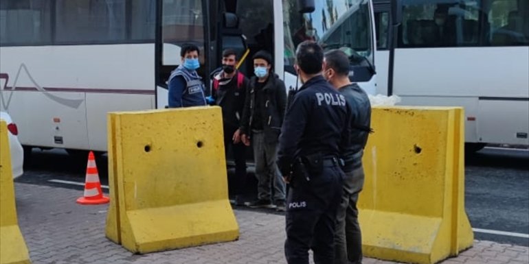 Malatya'da 32 yabancı uyruklu yakalandı