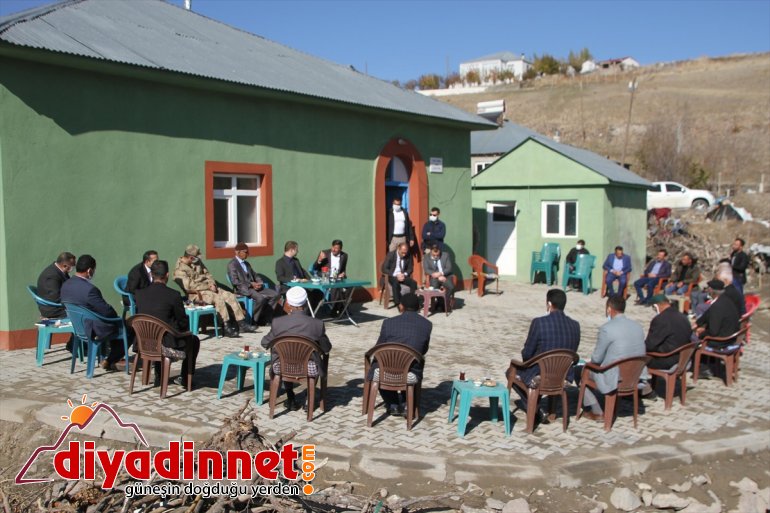 Malazgirt Kaymakamı Demirer, köy ziyaretlerinde bulundu