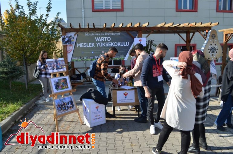 Muş Alparslan Üniversitesi'ndeki öğrenci toplulukları tanıtıldı