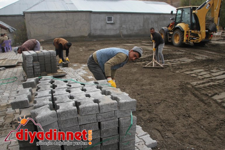 bulundu MUŞ iki Kaymakamı Malazgirt - köyde Demirer, incelemelerde 7