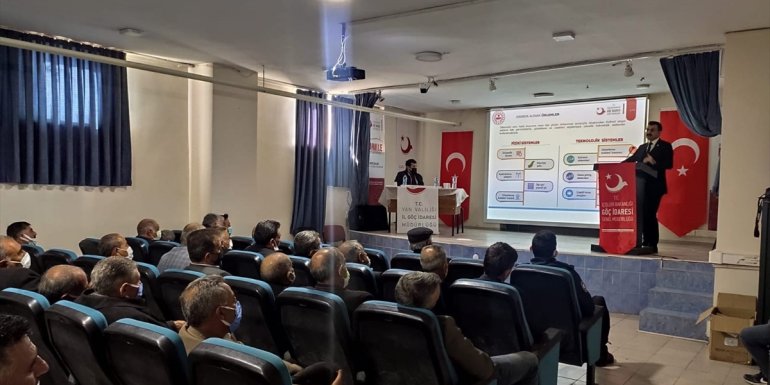 Özalp'ta Göç İdaresi Müdürlüğü Muhtarlar Çalıştayı ve İstişare toplantısı