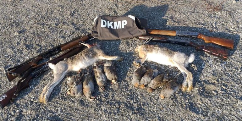 Tunceli'de kaçak keklik ve tavşan avlayan 5 kişiye ceza kesildi